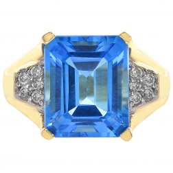 4.00 Carat Blue Topaz & 0.20 Carat Diamond Ring 14K Yellow Gold
