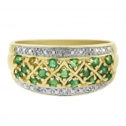 0.20 Carat Emerald and 0.04 Carat Diamond Vintage Ring 14K Yellow Gold