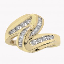 0.40 Carat Baguette And Round Cut Diamond Ring 14K Yellow Gold